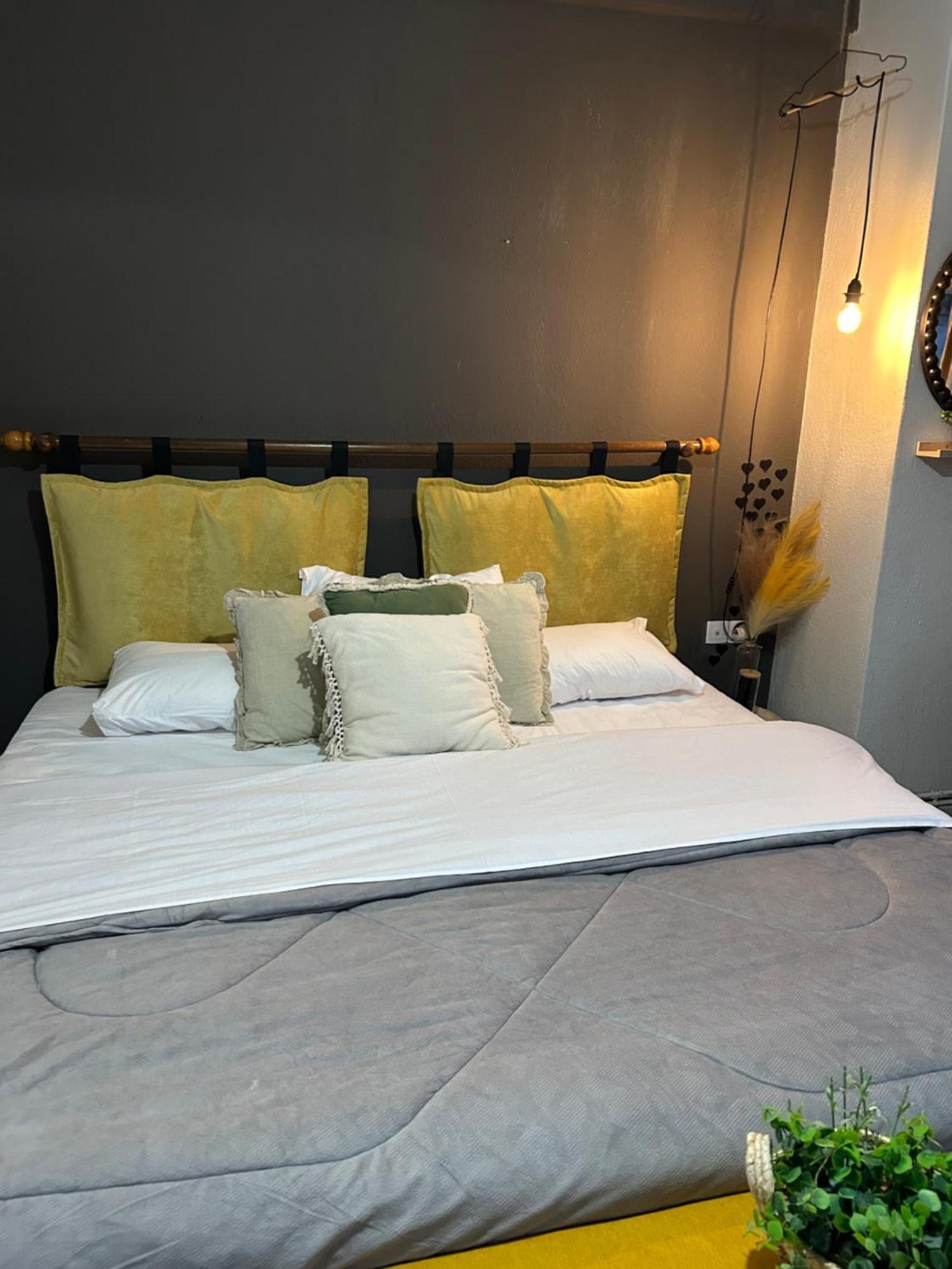 Apartment Center Serres
